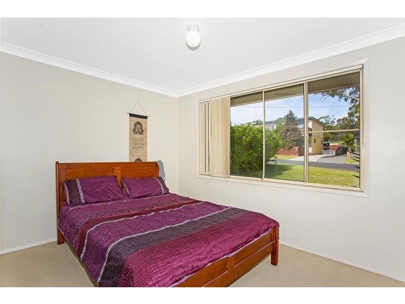76 Catherine Street, Mannering Park NSW 2259