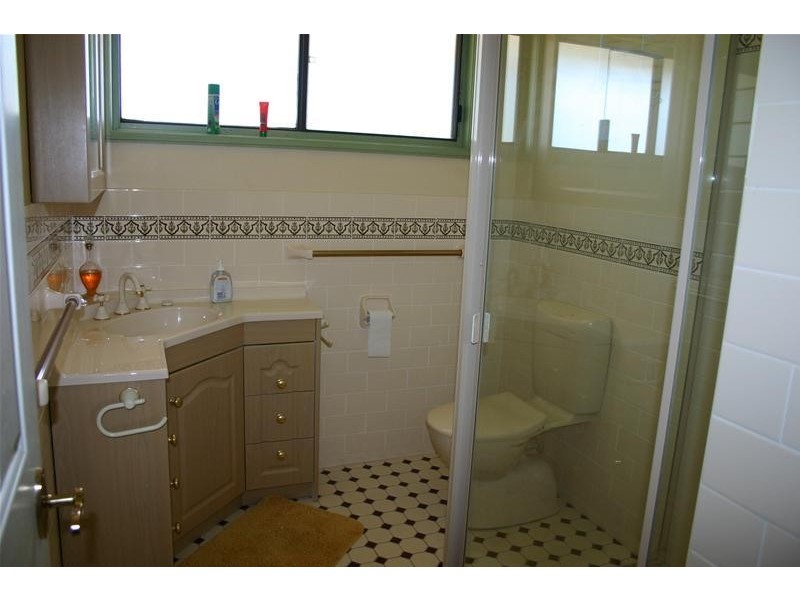 5 Kullaroo  Road, Summerland Point NSW 2259