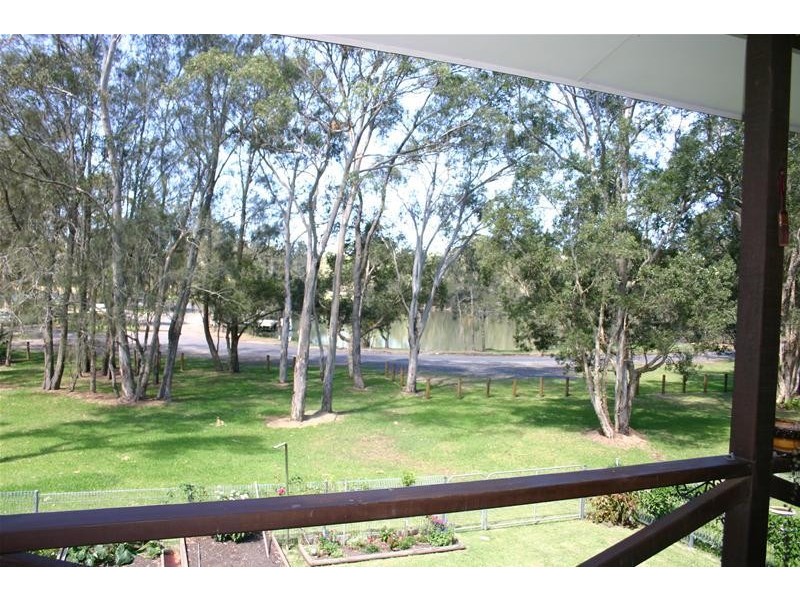 5 Kullaroo  Road, Summerland Point NSW 2259