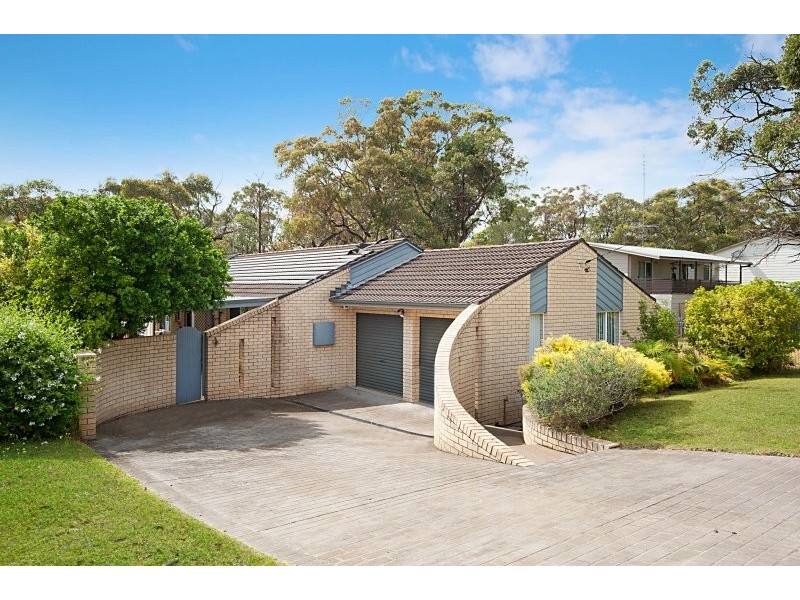 40 Quinalup Street, Gwandalan NSW 2259