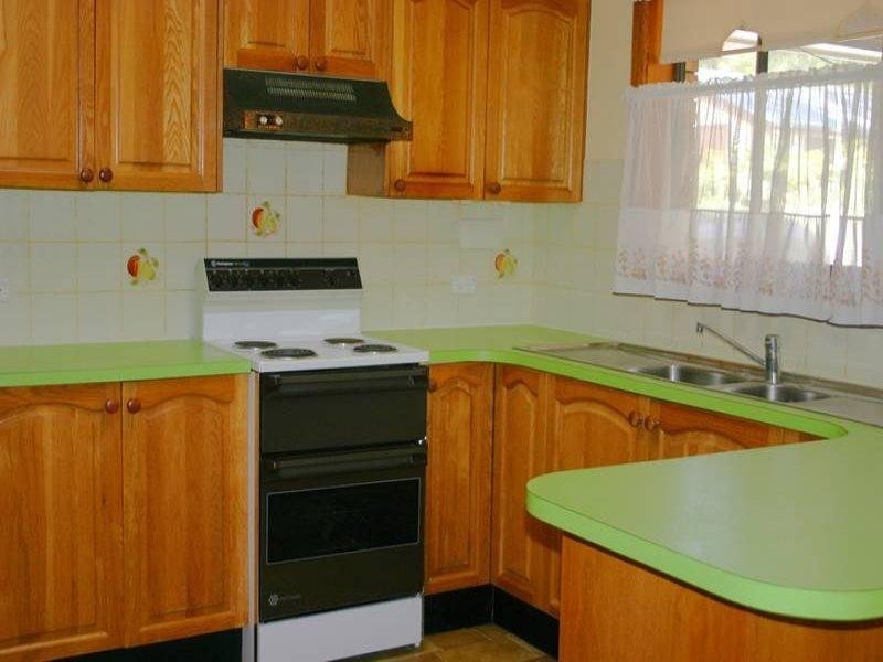 8 Queens Road, Lake Munmorah NSW 2259