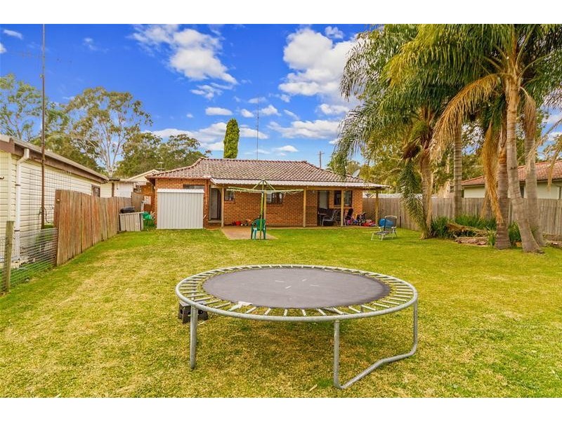 24 Sunset Parade, Chain Valley Bay NSW 2259