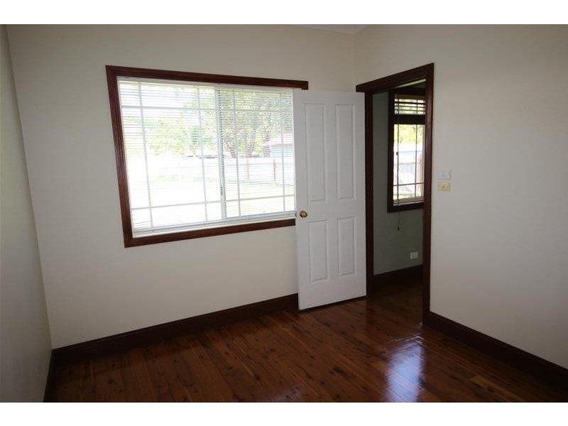 34 Barton Road, Doyalson NSW 2262