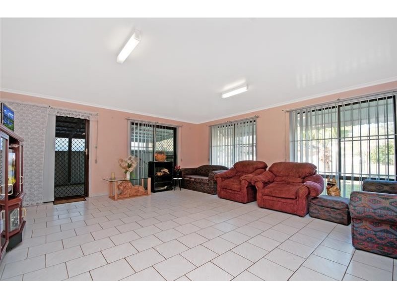 28 Murrumbong  Road, Summerland Point NSW 2259