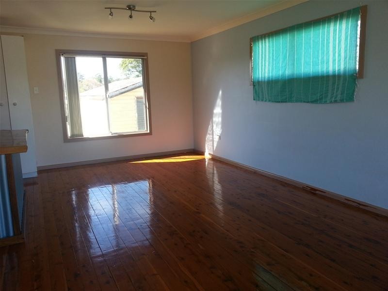 30 Jones Avenue, Toukley NSW 2263