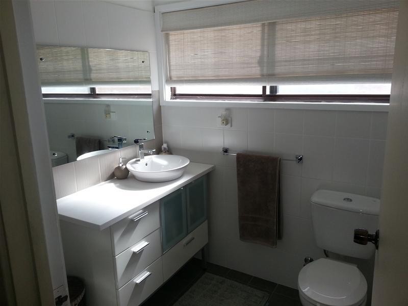 12 Omega Avenue, Summerland Point NSW 2259