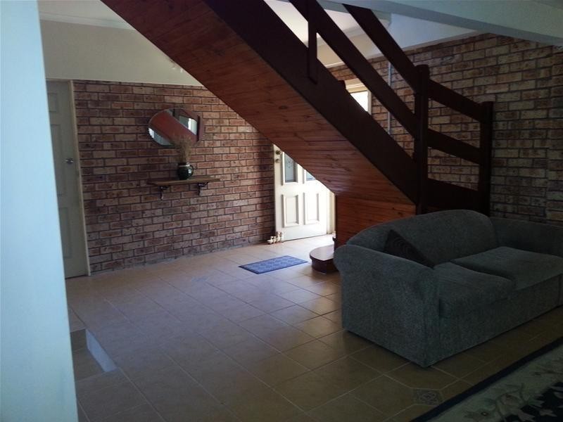 12 Omega Avenue, Summerland Point NSW 2259