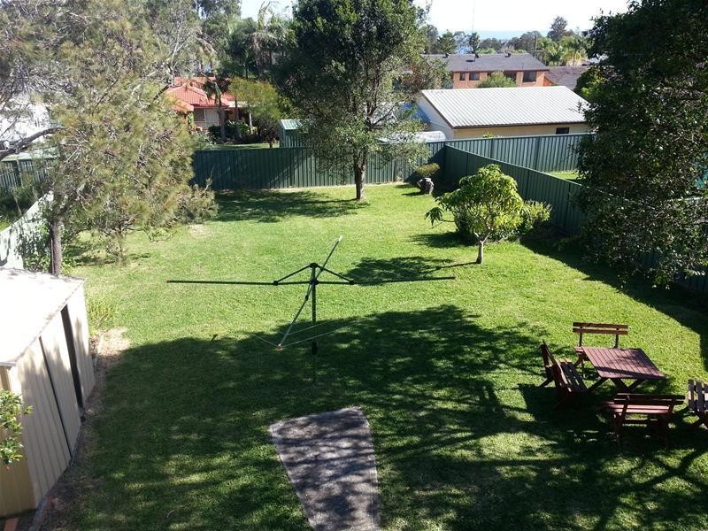 12 Omega Avenue, Summerland Point NSW 2259