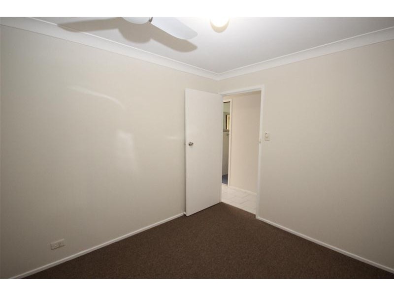 18 Warwick Avenue, Mannering Park NSW 2259