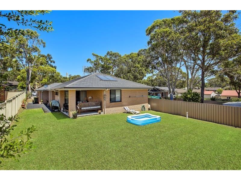 74 Catherine Street, Mannering Park NSW 2259
