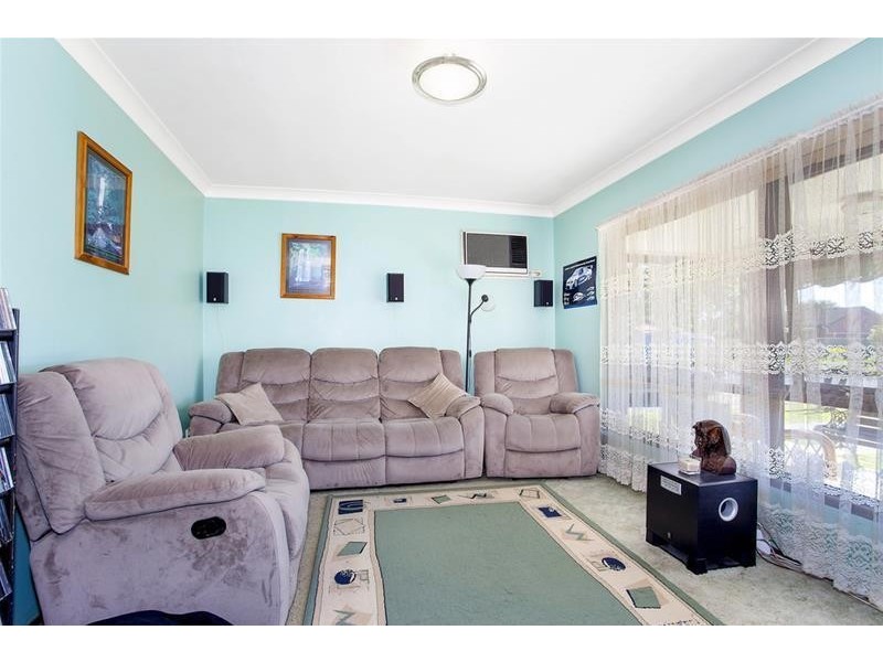 93 Catherine Street, Mannering Park NSW 2259