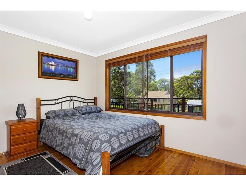 16 Moonah Place, Gwandalan NSW 2259