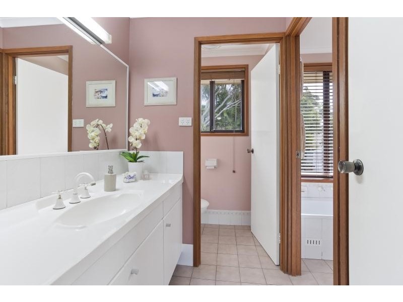 35 Quinalup Street, Gwandalan NSW 2259