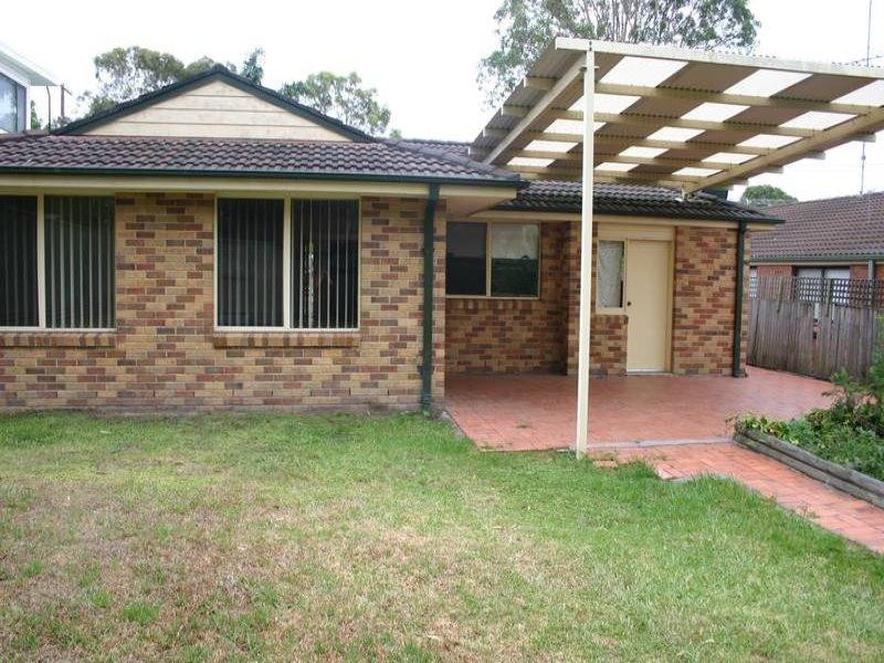 15 Gymea Crescent, Mannering Park NSW 2259