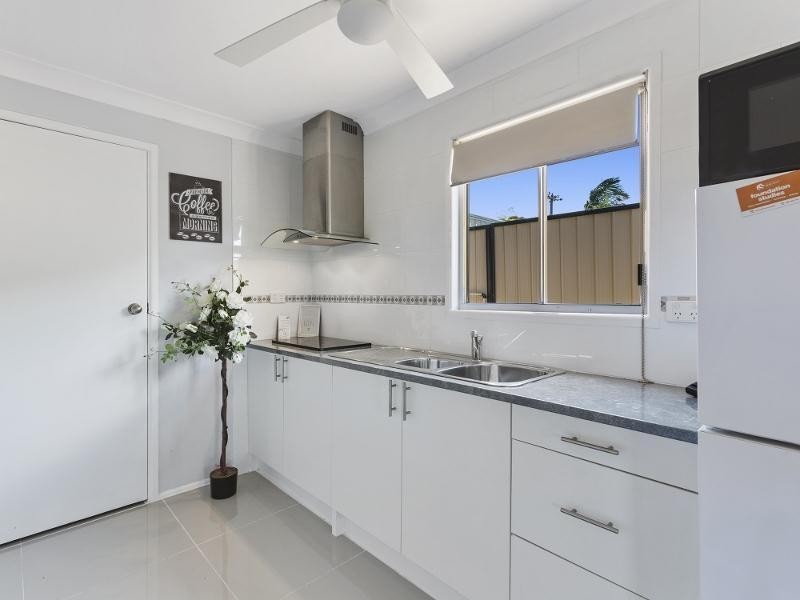 116 Vales Road, Mannering Park NSW 2259