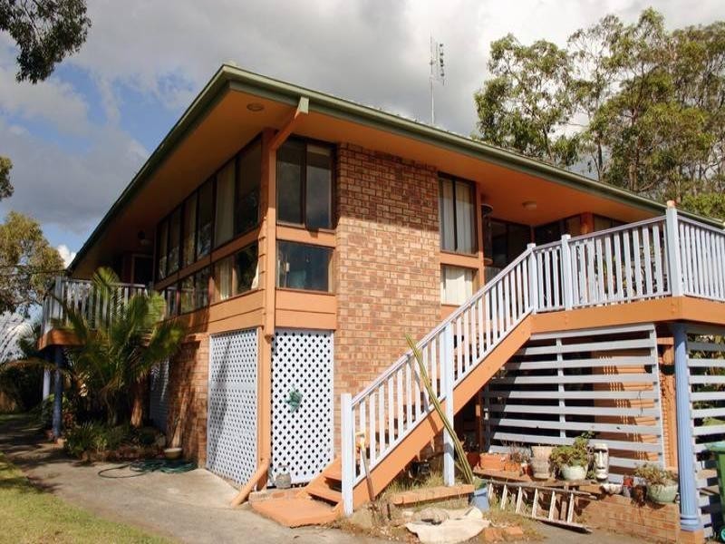 17-19 Winbin Crescent, Gwandalan NSW 2259