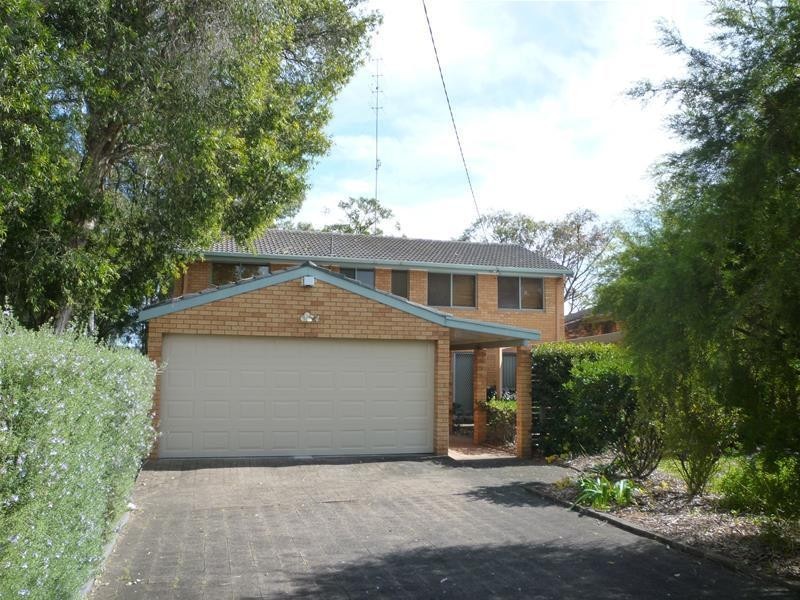 1A Macquarie Road, Mannering Park NSW 2259