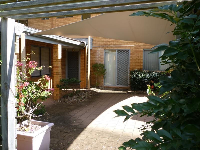 1A Macquarie Road, Mannering Park NSW 2259