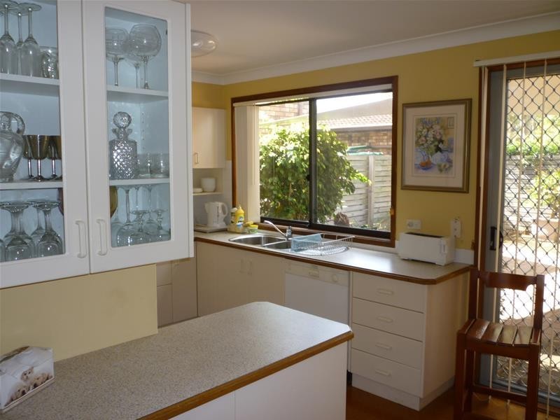 1A Macquarie Road, Mannering Park NSW 2259