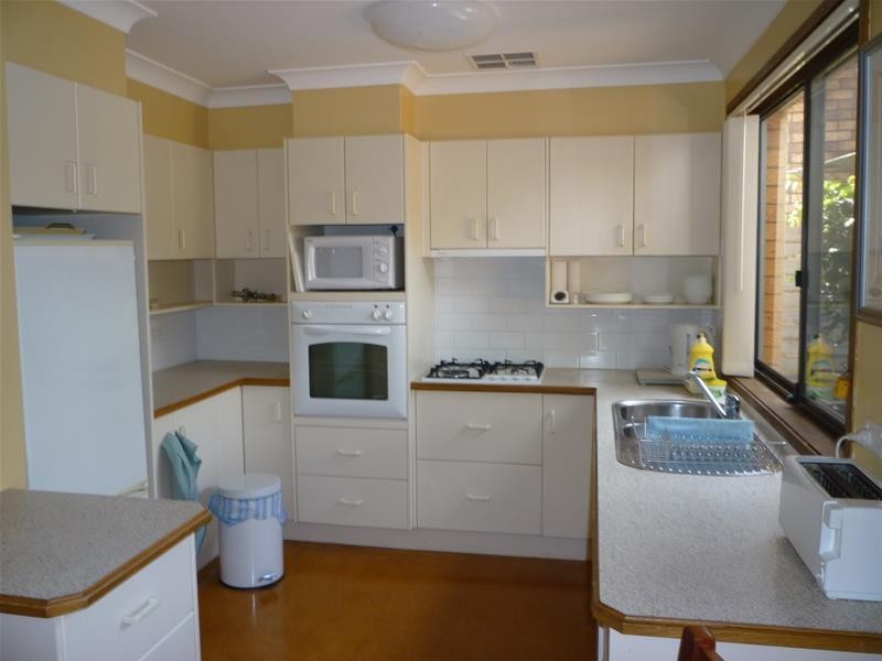 1A Macquarie Road, Mannering Park NSW 2259