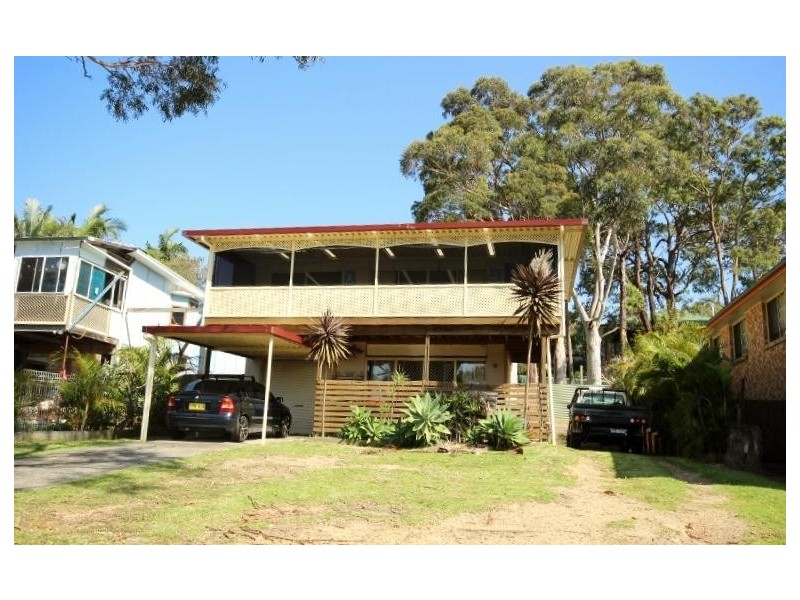 51 Winbin Crescent, Gwandalan NSW 2259