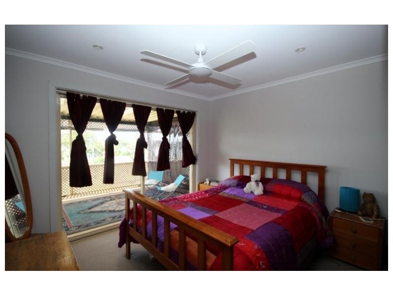 51 Winbin Crescent, Gwandalan NSW 2259