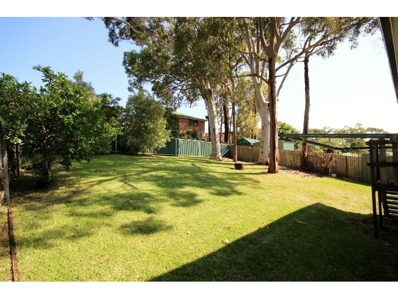 51 Winbin Crescent, Gwandalan NSW 2259