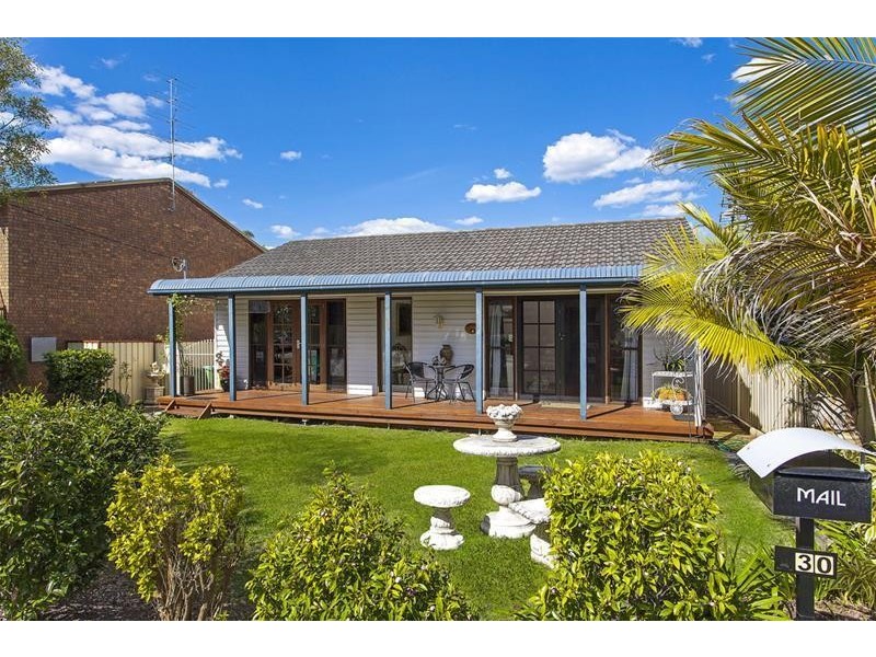 130 Vales Road, Mannering Park NSW 2259