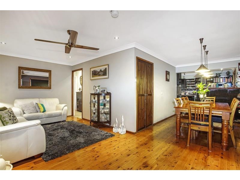 130 Vales Road, Mannering Park NSW 2259