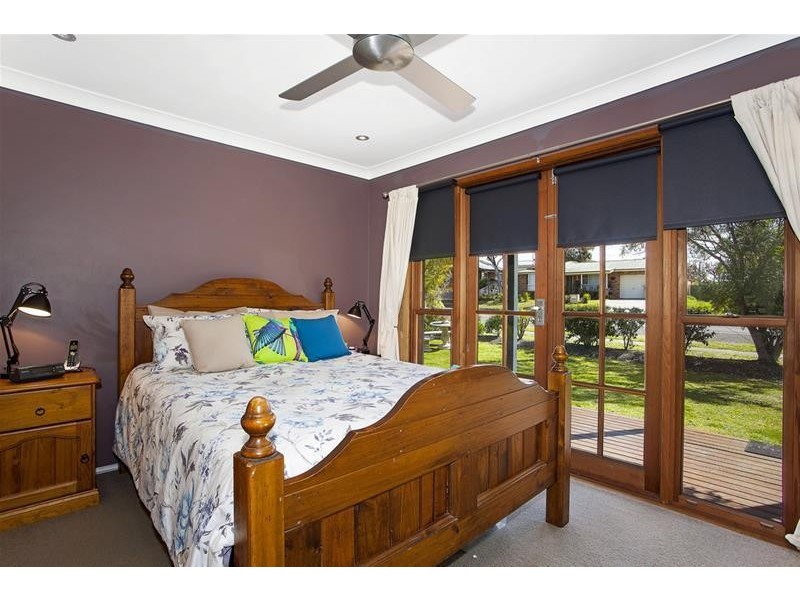 130 Vales Road, Mannering Park NSW 2259