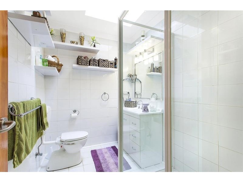 130 Vales Road, Mannering Park NSW 2259