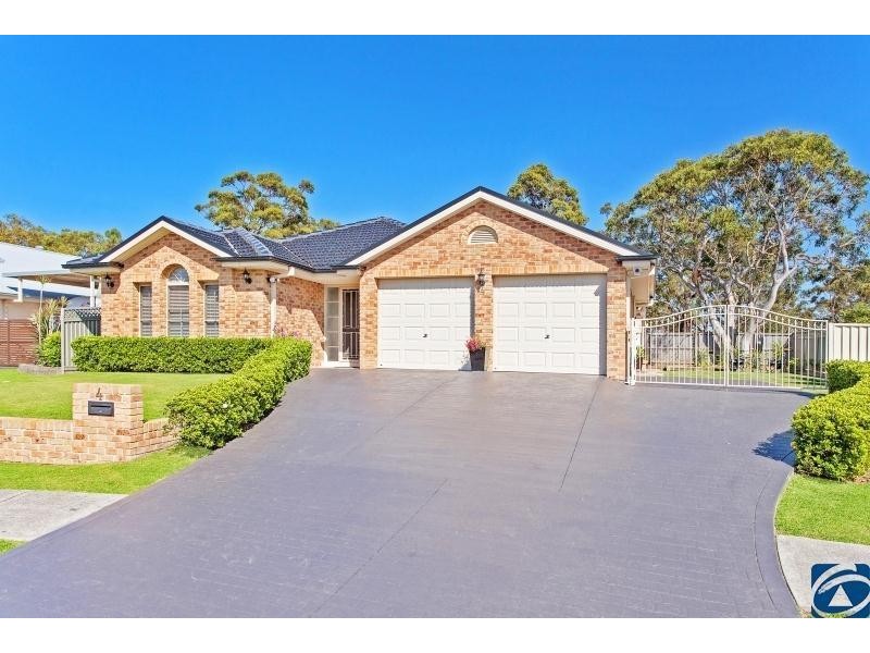 4 Seabreeze Close, Gwandalan NSW 2259