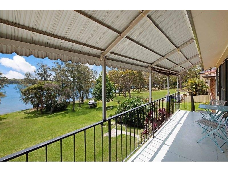 2 Kevin Street, Mannering Park NSW 2259