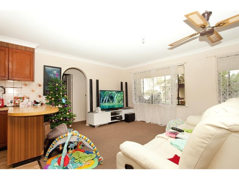 44 Catherine Street, Mannering Park NSW 2259