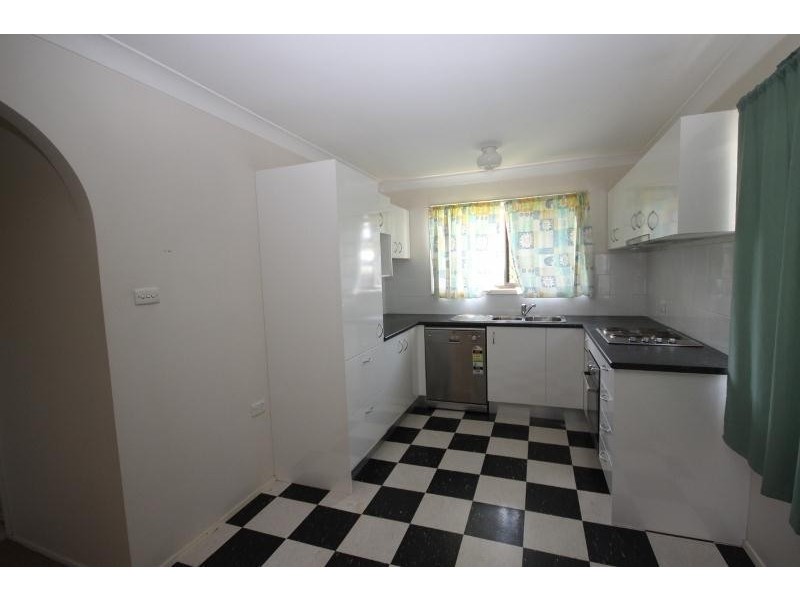 34 Campbell Parade, Mannering Park NSW 2259