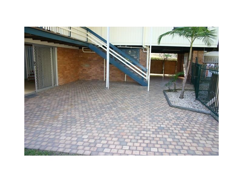 9 Waverley Road, Mannering Park NSW 2259