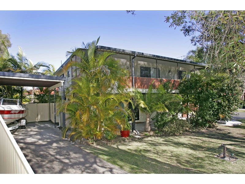 7 Ginganup Road, Summerland Point NSW 2259