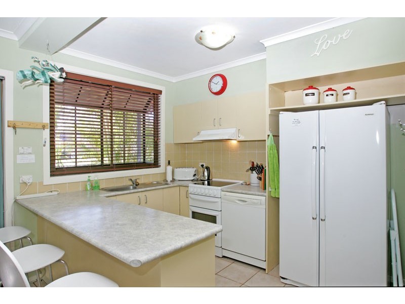 7 Ginganup Road, Summerland Point NSW 2259