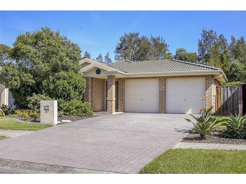 21 Dunlop Road, Blue Haven NSW 2262