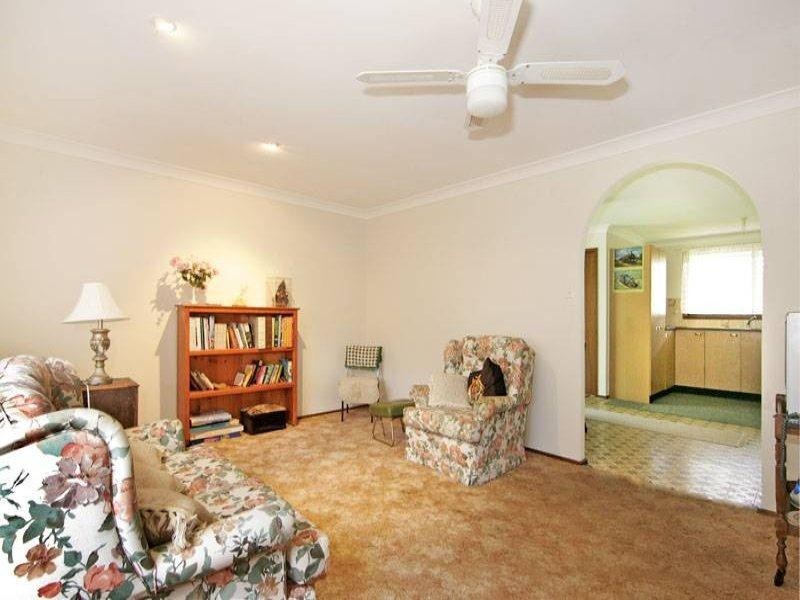 4 Charmhaven Avenue, Charmhaven NSW 2263