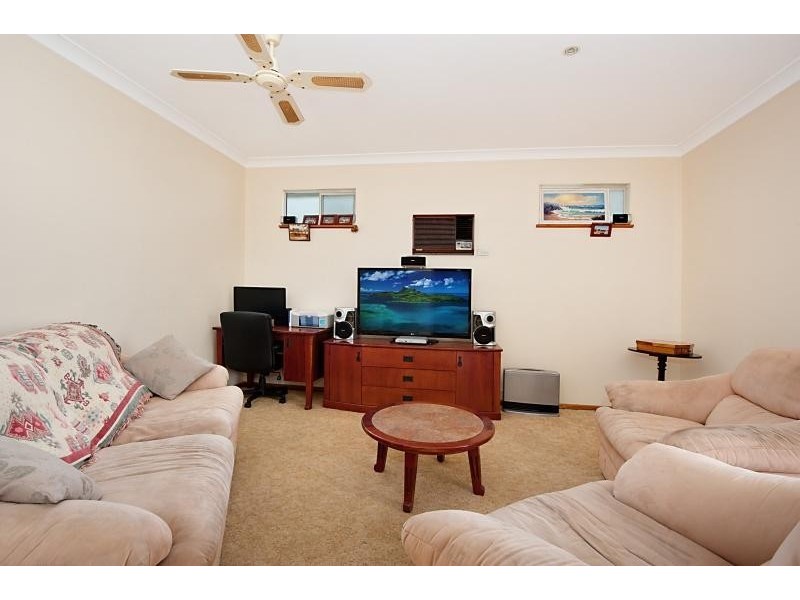 84 Cams Boulevard, Summerland Point NSW 2259