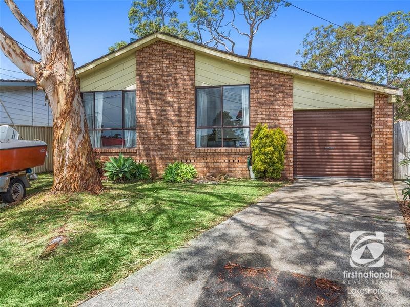 3 Campbell Parade, Mannering Park NSW 2259