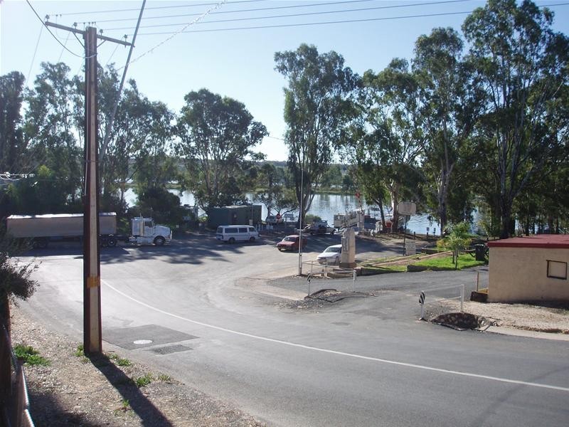 2 Hasse Hill Road, Swan Reach SA 5354