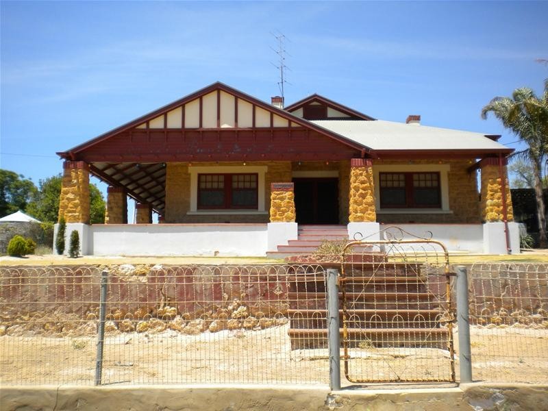 40 Anzac Avenue, Swan Reach SA 5354