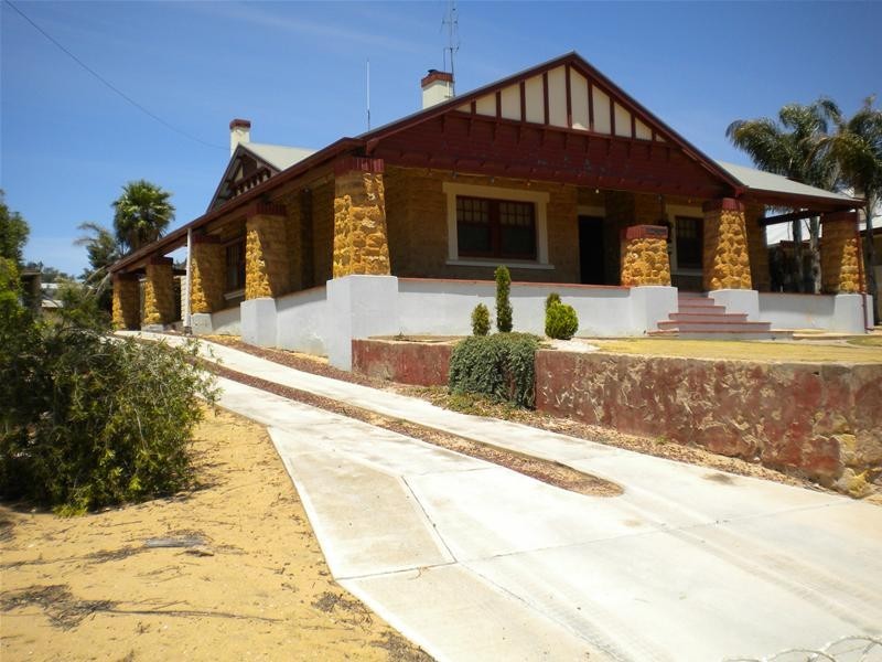 40 Anzac Avenue, Swan Reach SA 5354