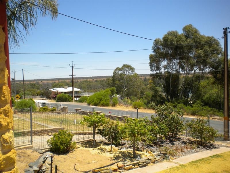 40 Anzac Avenue, Swan Reach SA 5354