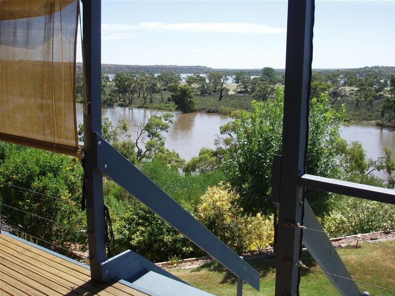 8 Hermanns Landing Road, Nildottie SA 5238