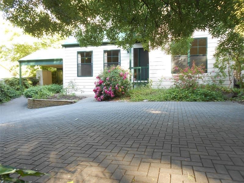 34 Avenue Road, Stirling SA 5152