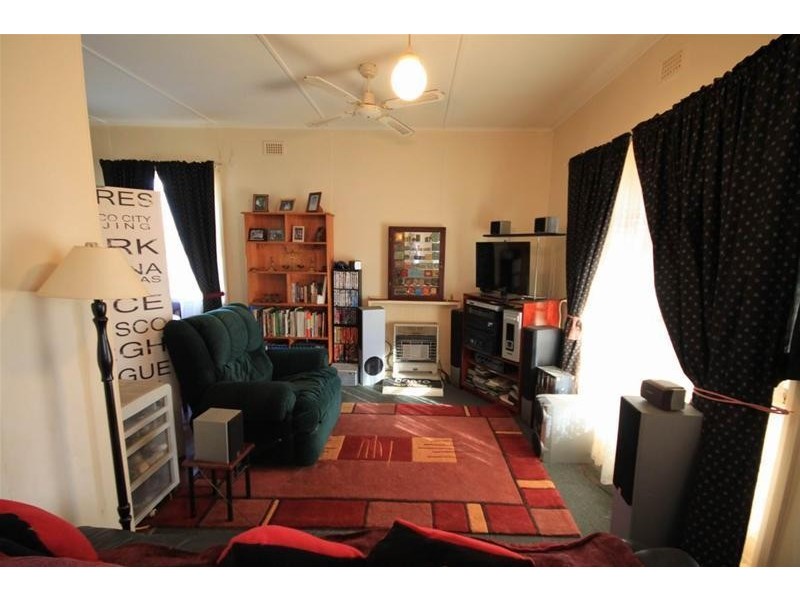 17 Greening Street, Mannum SA 5238