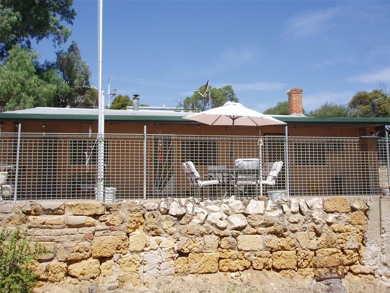 12 Victoria Street, Swan Reach SA 5354